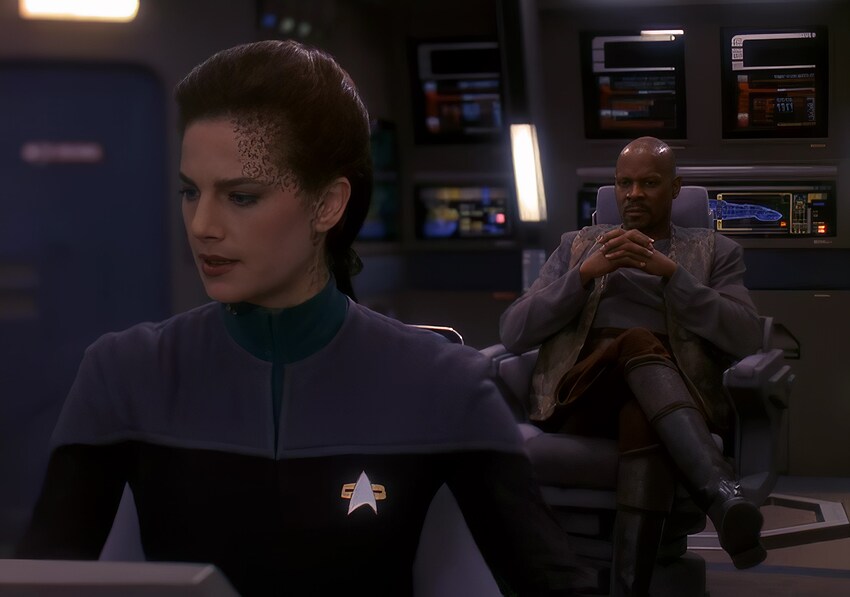 Star Trek DS9 S05E13 For the Uniform