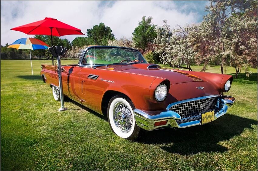 Fotomaker_DriveIn-Tbird-RemoveChallenge_3StepsRemove-PlusSky