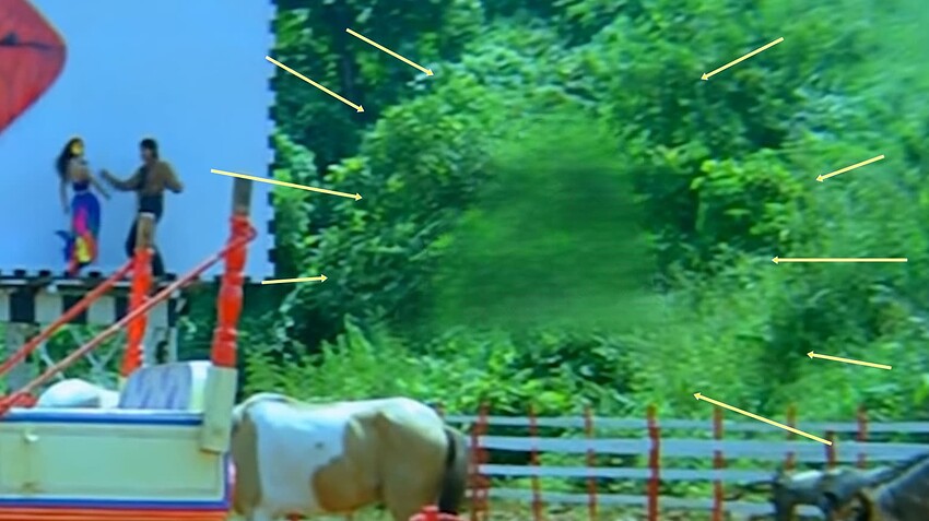 Karan Arjun - 1995 - Jaati Hoon Main - Shahrukh Khan, Kajol, Kumar Sanu, Alka Yagnik, 4k,120 fps.mkv_snapshot_04.16.312