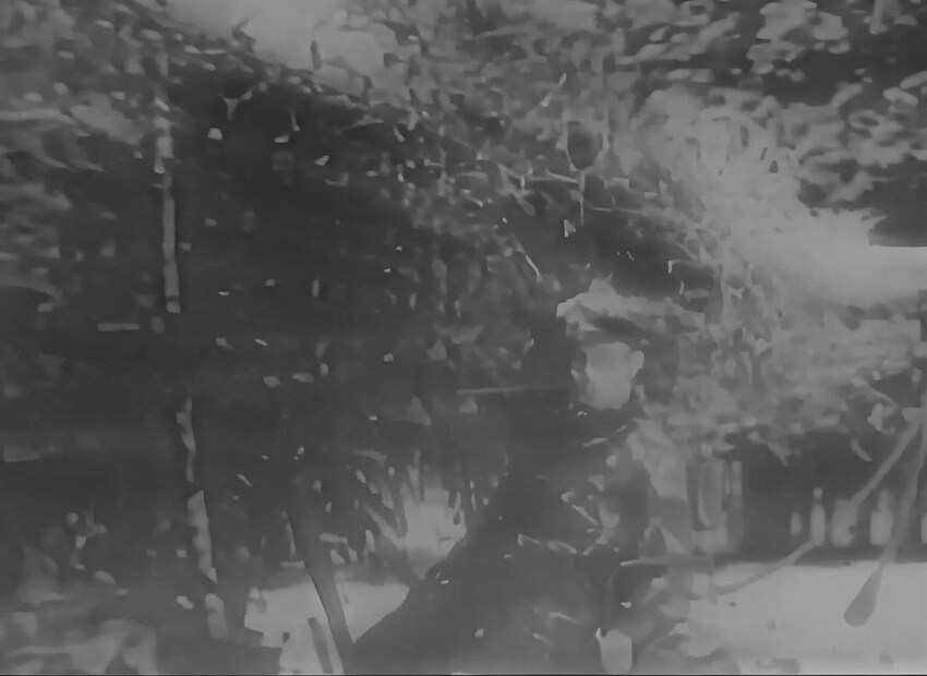 422x308_1_00001.mp4_snapshot_00.03.552