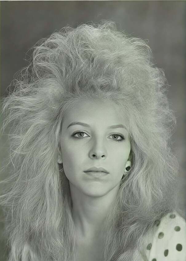 Beautiful blond haired lady from the 80’s 90’s - High Fidelity 3 - Recover Faces 3